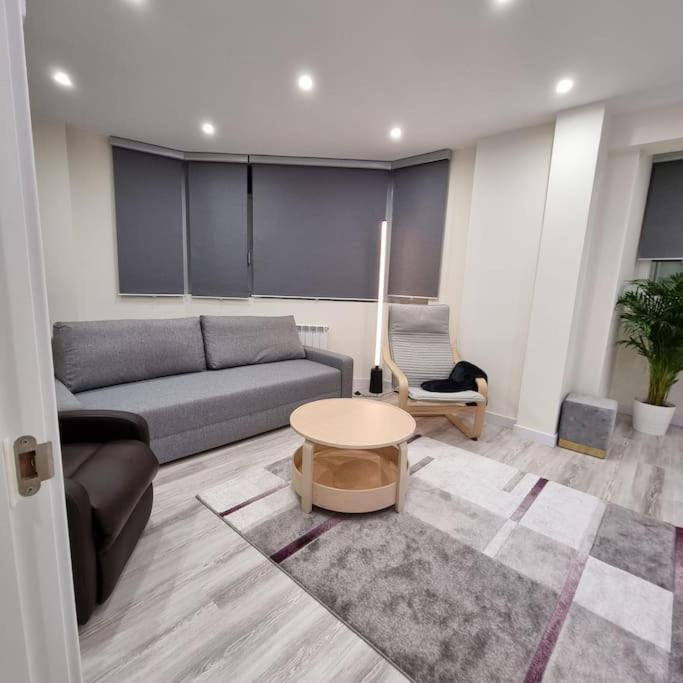 Appartamento Soho Boutique Tioda, Totalmente Reformado Junto A Las Estaciones, Wifi Oviedo Esterno foto